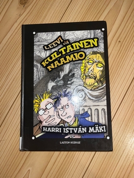 Leevi ja kultainen naamio kirja