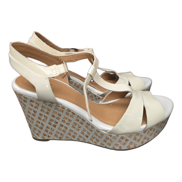 Clarks beige patent leather wedges