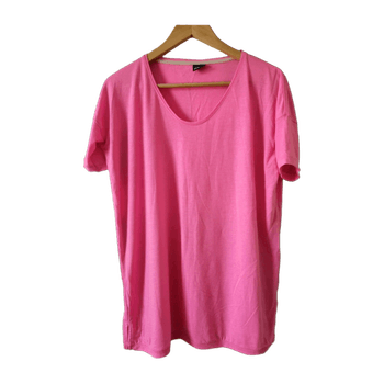 Pinkki pusero