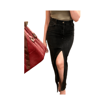 Musta farkkuhame halkiolla