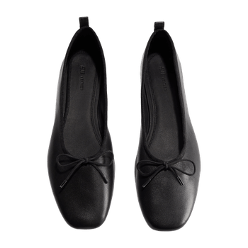 Black ballerina shoes