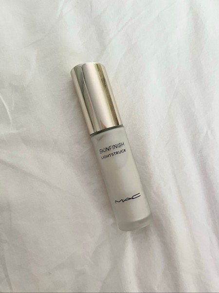 MAC skinfinish lightstruck liquid highlighter
