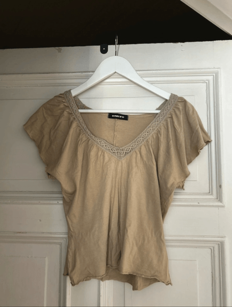 ”Old School” Only Y2K Beige T-Shirt / Size M 