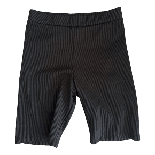 Black ribbed biker shorts