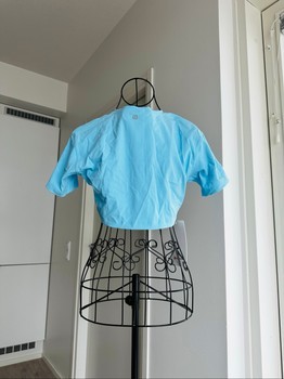 blue top