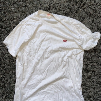 Levi’s top