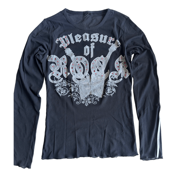 Black long-sleeved mesh top
