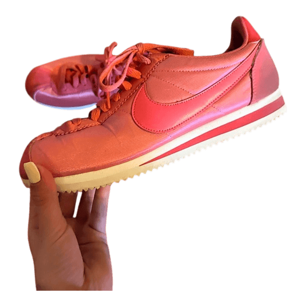 Røde Nike Cortez sneakers