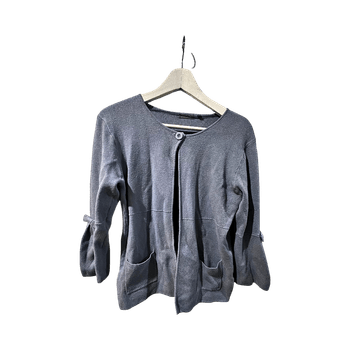 Vaaleanharmaa neule-cardigan