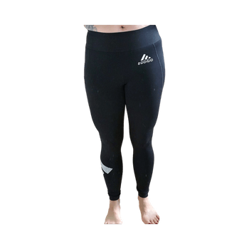 Musta treenileggingsit