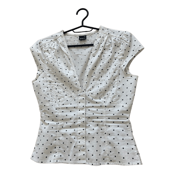 Hvid prikket bluse Gina Tricot