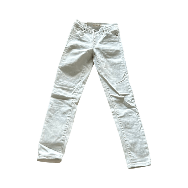 Valkoiset Levi's farkut