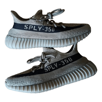 Yeezy Boost 350 V2