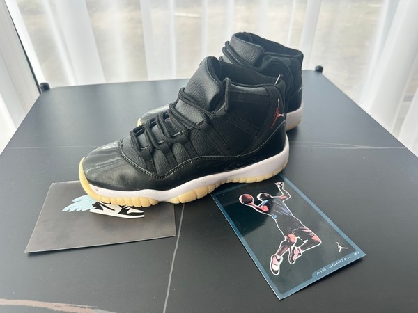 Black Nike Air Jordan