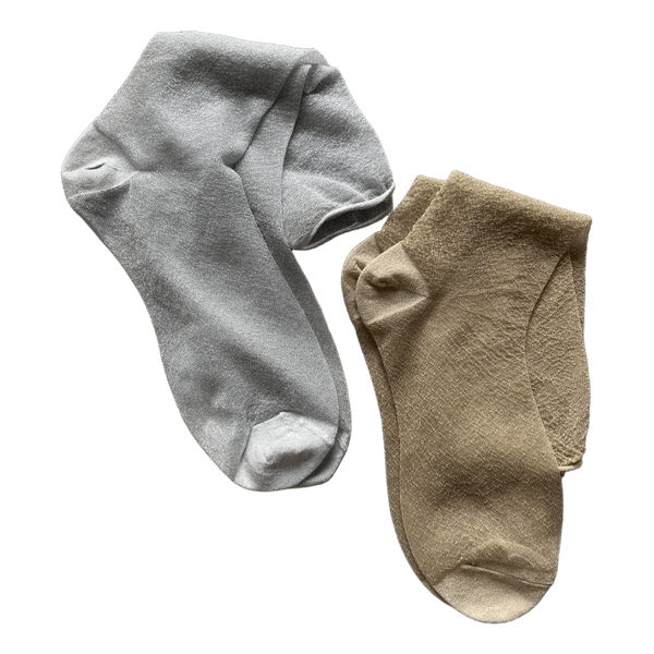 Brand new sheer women's socks with lurex