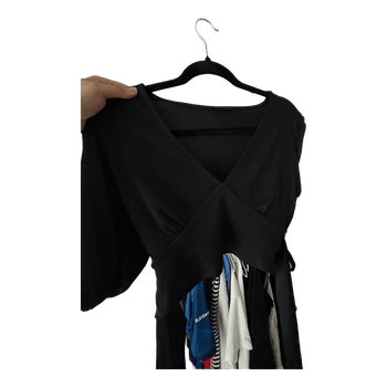 Black wrap top