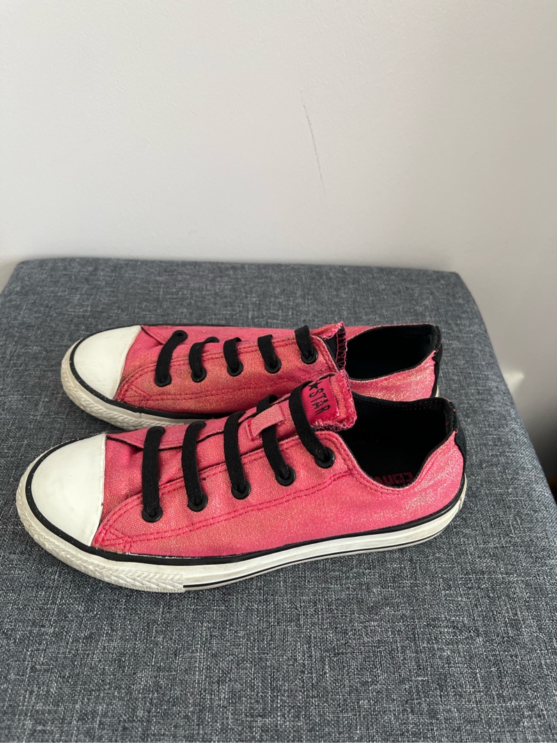 Converse kimalle tennarit