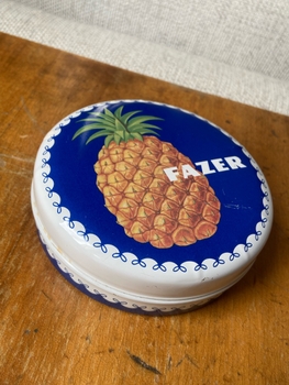 Candy jar
