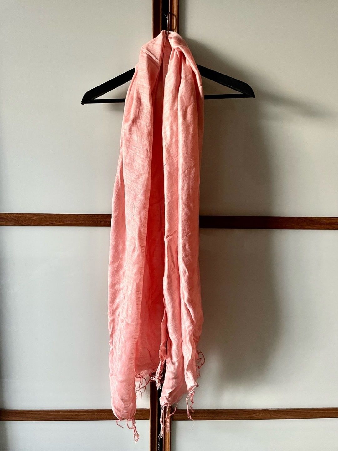 Global accessories scarf