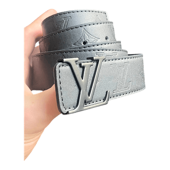 Louis Vuitton leather belt