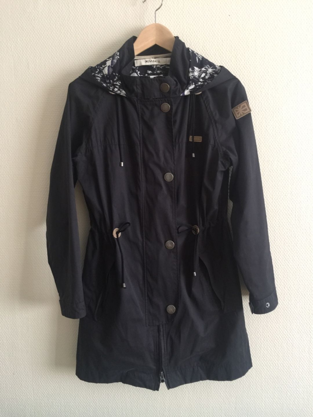 Makia coat