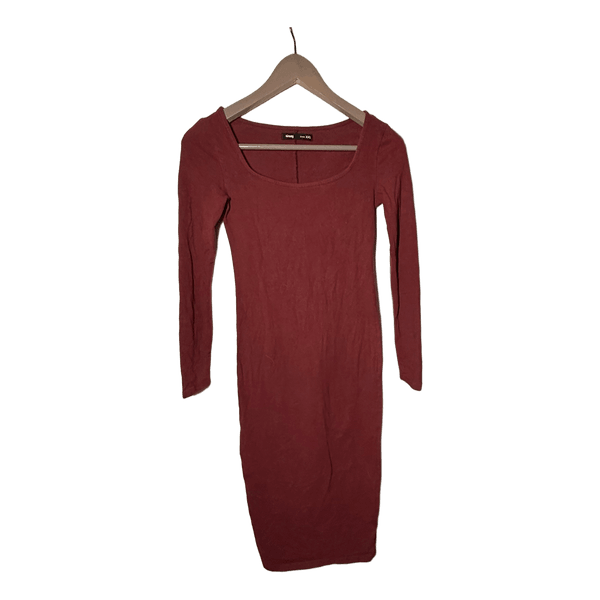 Burgundy long sleeve dress