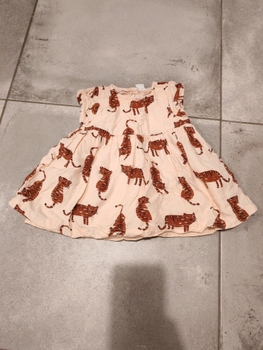 Beige mekko tiikeri kuviolla