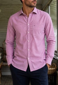 Pink patterned long-sleeve shirt