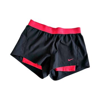 Nike urheilushortsit