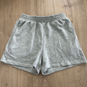 H&M shortsit