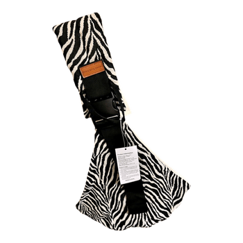 Sebra mustriga lapsekandja