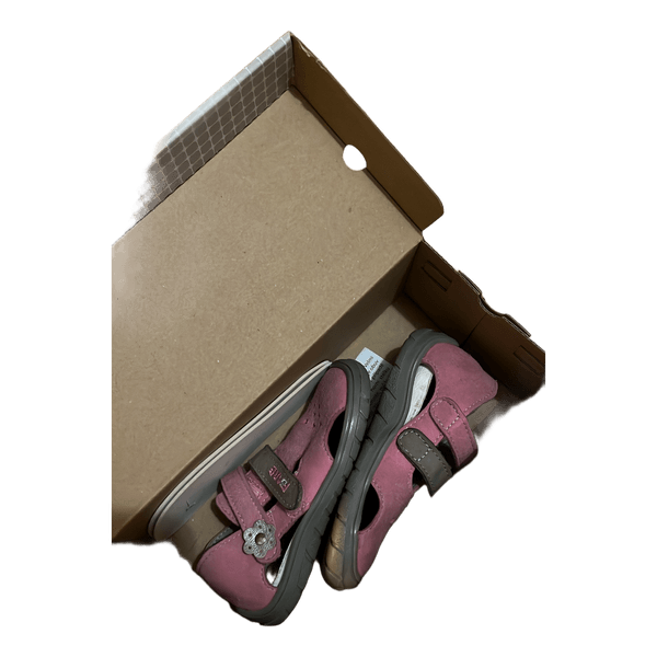 Fare pink sandals