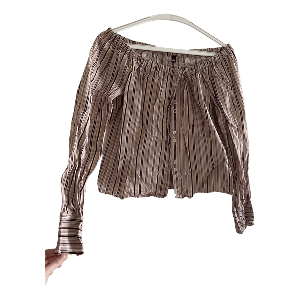 raidallinen off-shoulder paita