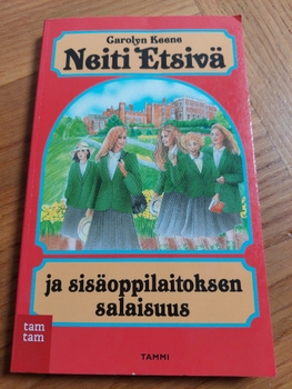 Neiti Etsivä ja sisäoppilaitoksen salaisuus 