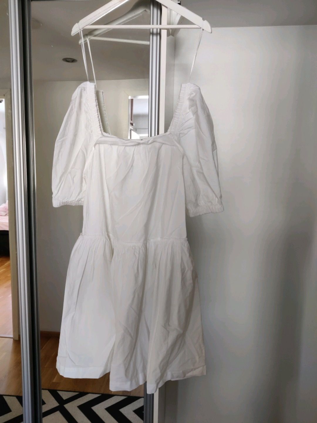 Gina tricot dress