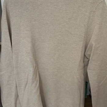 Beige neule