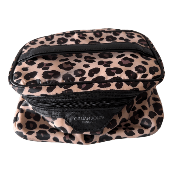Gillian Jones leopardmønstret toilettaske