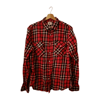 Lee shirt