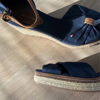Tommy hilfiger heels