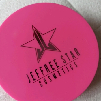 Jeffree star beauty product