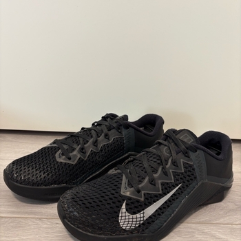 Nike training shoes