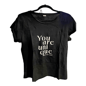 Black t-shirt
