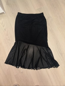 Black skirt