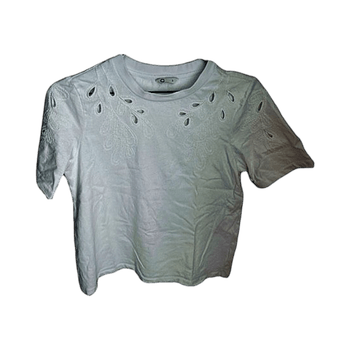 Cut out -t-paita