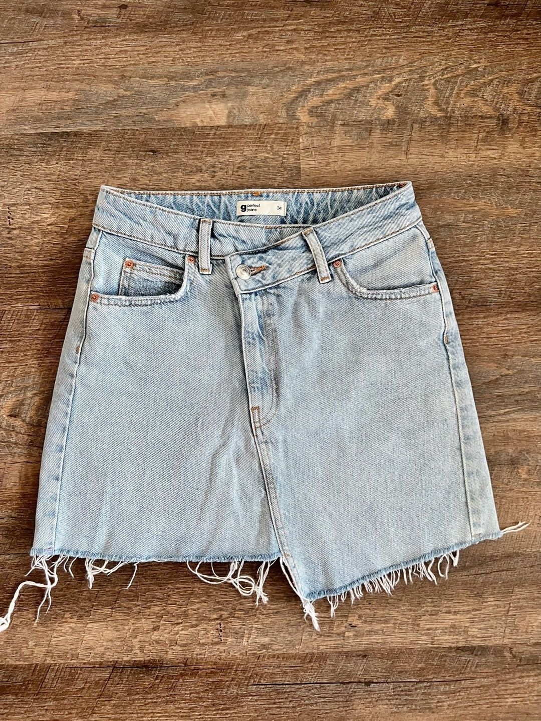 Gina tricot skirt