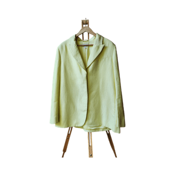 Keltainen oversize bleiseri