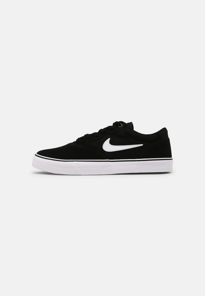 Skate shoes