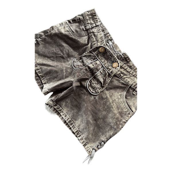 Brown shorts with embroidery