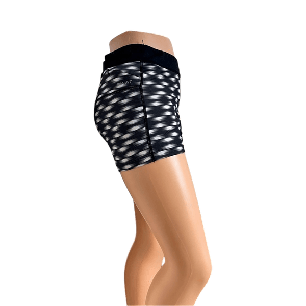 Nike treenishortsit