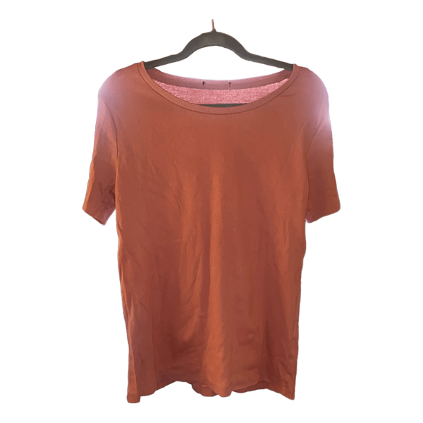 Pink t-shirt